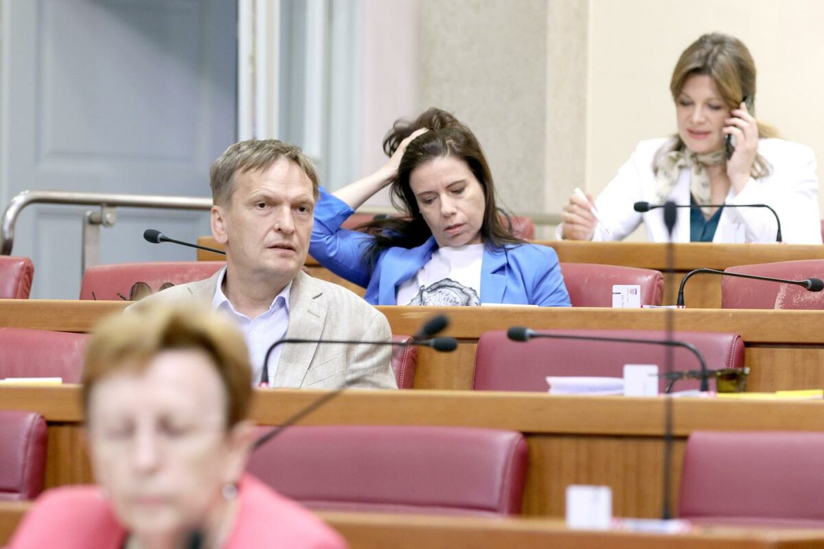 HDZ ovka oplela po Peović Stalno pokazuje rusoljubno srce Možda i