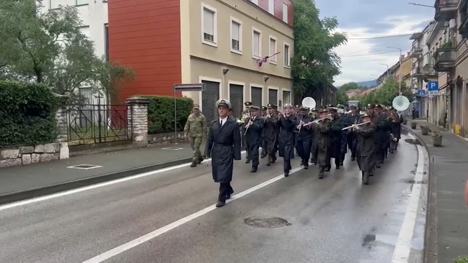 Video Tradicionalnom Budnicom U Kninu Po Elo Obilje Avanje Dana