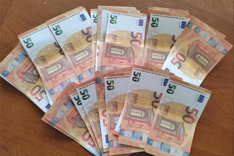 Četiri Ukrajinke po zagrebačkim dućanima plaćale krivotvorenim eurima. U zatvoru su