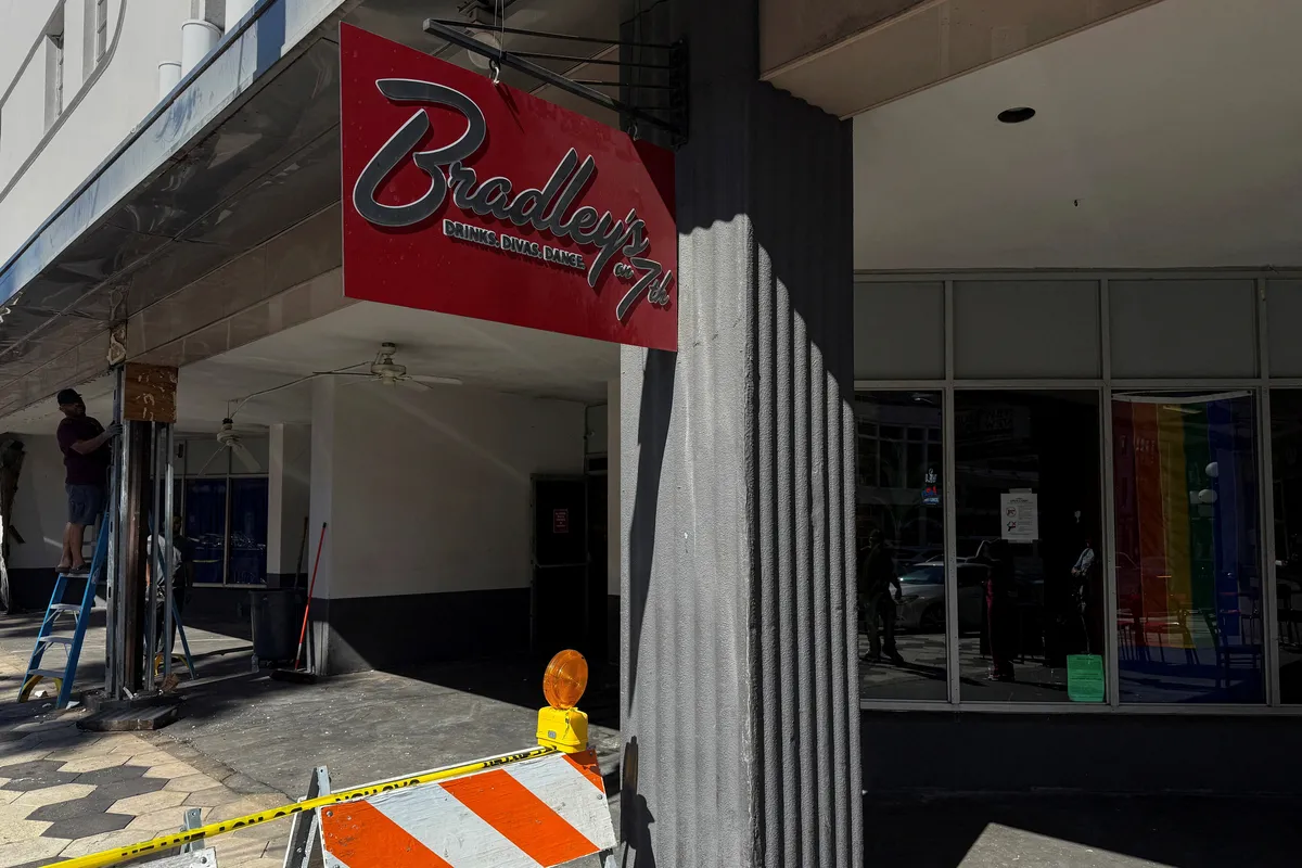 FOTO / Bježao policiji pa se zaletio u gay bar: Poginule četiri osobe, 13 ih je ozlijeđeno