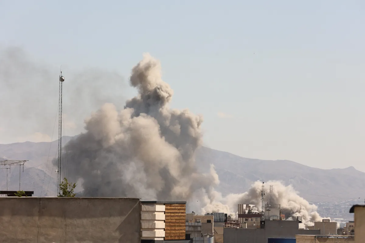 FOTO, VIDEO / Iran pod žestokim napadima od jutra: 