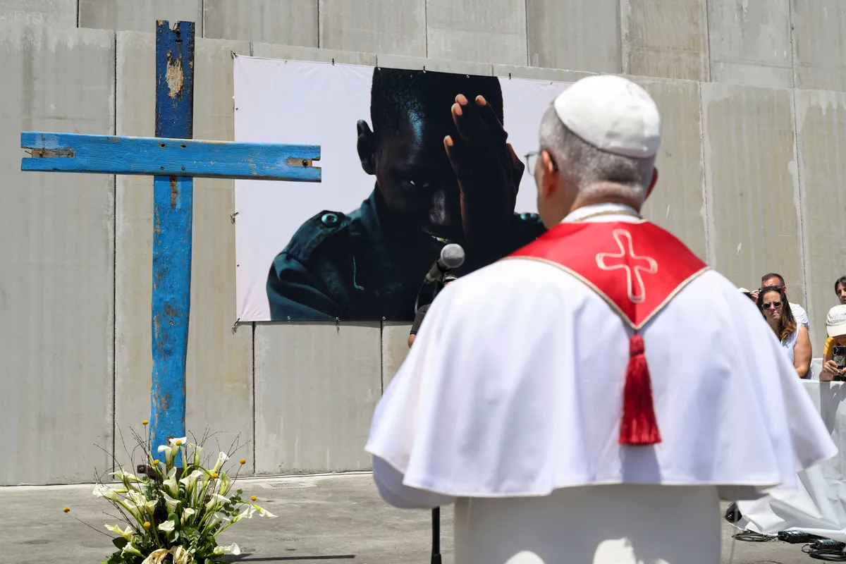 Papa Lav XIV: Ljudsko dostojanstvo nema putovnicu 
