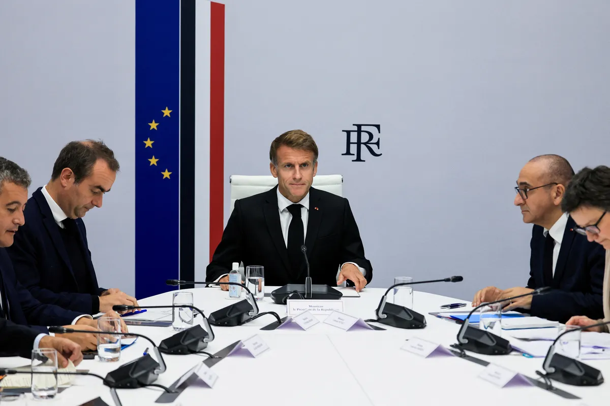 Macron odbio ostavku svog ministra unutarnjih poslova