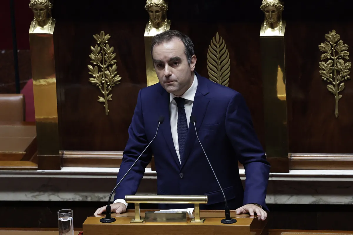 Francuski zastupnici usvojili hitan zakon o privremenom proračunu