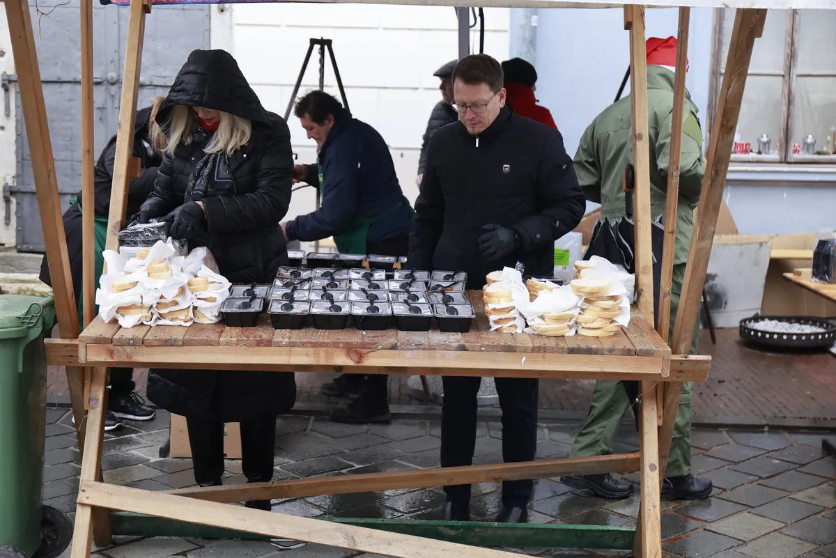 U Osijeku podijeljeno 3000 porcija ribljeg paprikaša