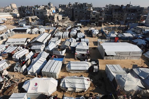 A general view shows tents sheltering displaced Palestinians amid harsh winter conditions, in Khan Younis, southern Gaza Strip, December 18, 2025.