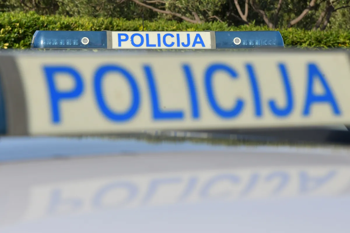 Policija traži svjedoke: BMW na Badnjak sudjelovao u dvije prometne u pet minuta