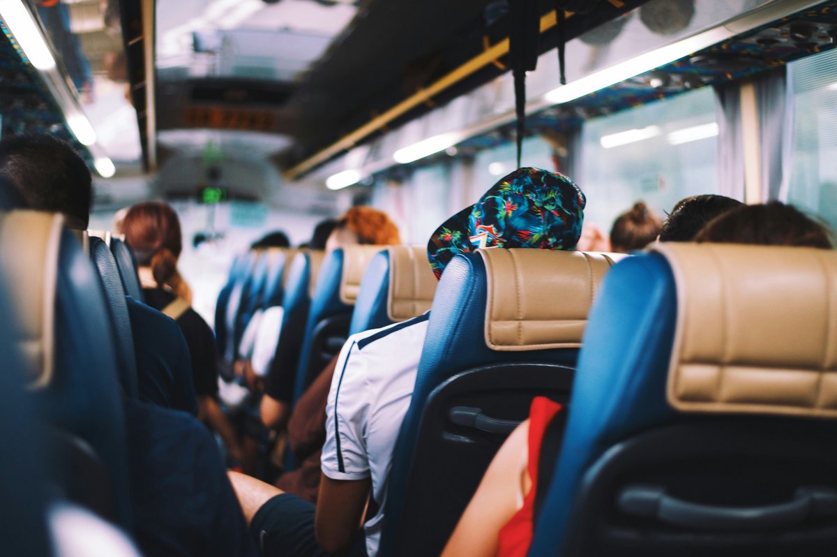 Singapur uveo kazne do 400 dolara za loše ponašanje u autobusima