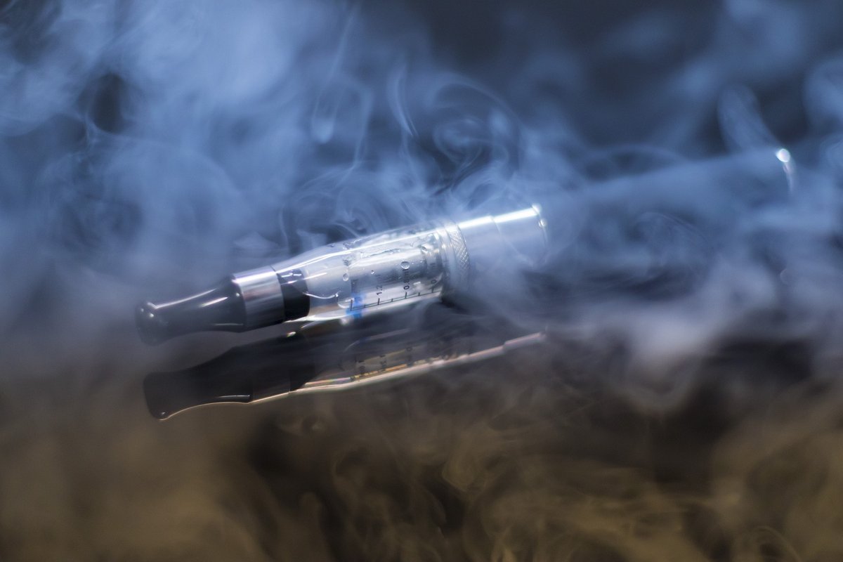 E-cigarete utjeu na proirene vene: Kirurg otkrio opasne posljedice  puenja - Vijesti iz Hrvatske, regije i svijeta - N1 info