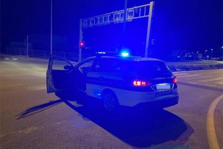 U prometnoj nesreći kod Požege smrtno stradao 18-godišnjak