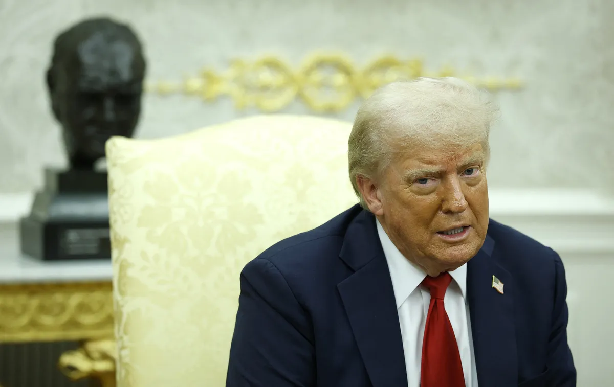 Trump se spominje u Epsteinovim mailovima: Oglasila se Bijela kuća