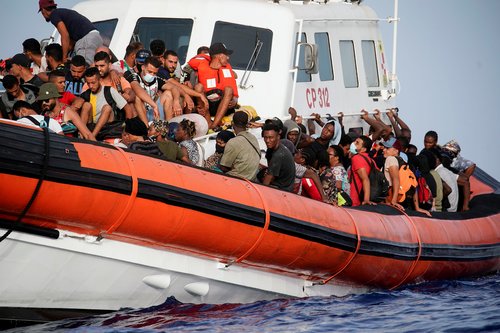 migranti Lampedusa
