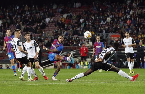 LaLiga - FC Barcelona v Valencia