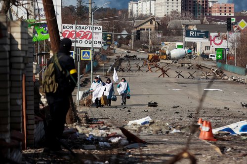 Russia's invasion of Ukraine continues, at the border between Bucha and Irpin