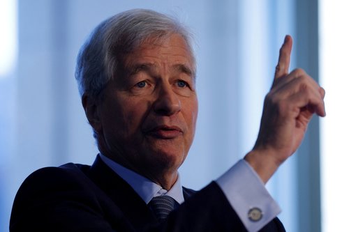 FILE PHOTO: JP Morgan CEO Jamie Dimon speaks in Boston