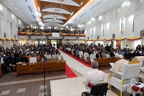 Pope Francis visits Bahrain