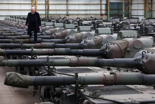 Belgija, tenkovi, hangar