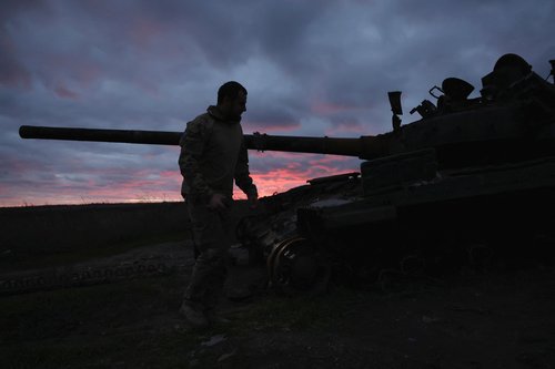 invazija na ukrajinu, izjum, ukrajinska vojska, ukrajinski tenk, rat u ukrajini, vojnik