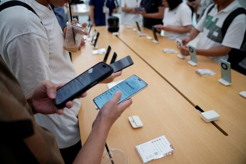 Huawei Mate 60 in Shanghai