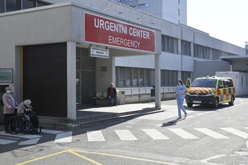 Stavbe oddelki UKC Maribor arhitektura