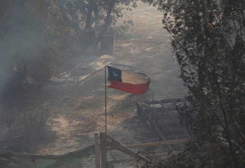 Raging forest fires turn deadly in Chile