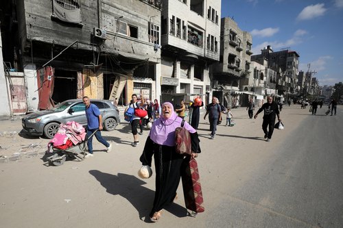 Palestinians flee areas in northern Gaza Strip following fresh Israeli evacuation order