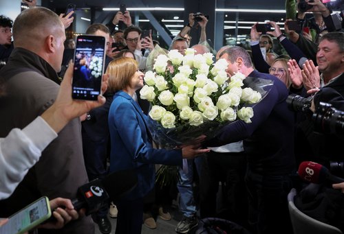 Moldova holds second round of presidential election