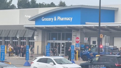 Walmart napad - reuteres 27.7.2025.