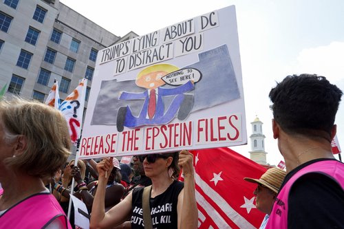 Prosvjedi u Washington DC-u nakon trumpove odluke o slanju nacionalne garde