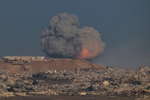Smoke rises from Gaza after an explosion, as seen from the Israeli side of the border, August 31, 2025. REUTERS/Amir Cohen TPX IMAGES OF THE DAY