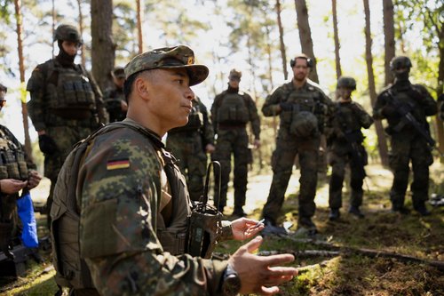 German armed forces Bundeswehr soldiers of the 6th Company attend basic special training in infantry combat at the Doeberitzer Heide training area, Germany, September 3, 2025. REUTERS/Liesa Johannssen