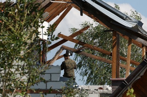pad ruskog drona na kuću u poljskoj