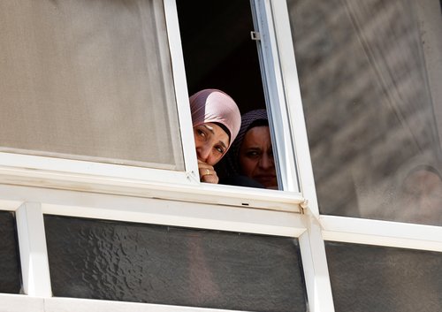 Ožalošćeni tijekom sprovoda Palestinca Muhammada Alawija, kojeg su ubile izraelske snage