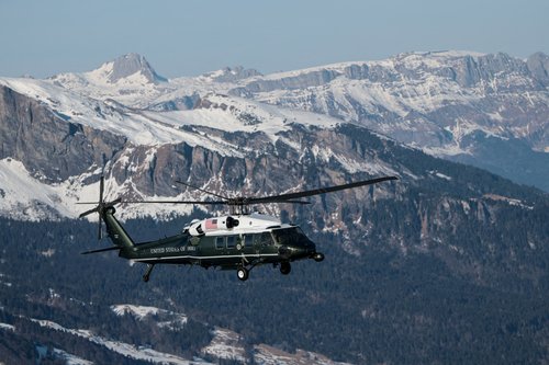 Marine One carrying U.S. President Donald Trump as he arrives for the 56th annual World Economic Forum (WEF) in Davos, Switzerland, January 21, 2026. REUTERS/Jonathan Ernst TPX IMAGES OF THE DAY