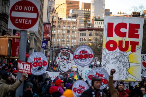 People take part in a protest in solidarity with Minneapolis and against U.S. President Donald Trump and U.S. Immigration and Customs Enforcement (ICE), in New York City, U.S., January 23, 2026. REUTERS/Eduardo Munoz