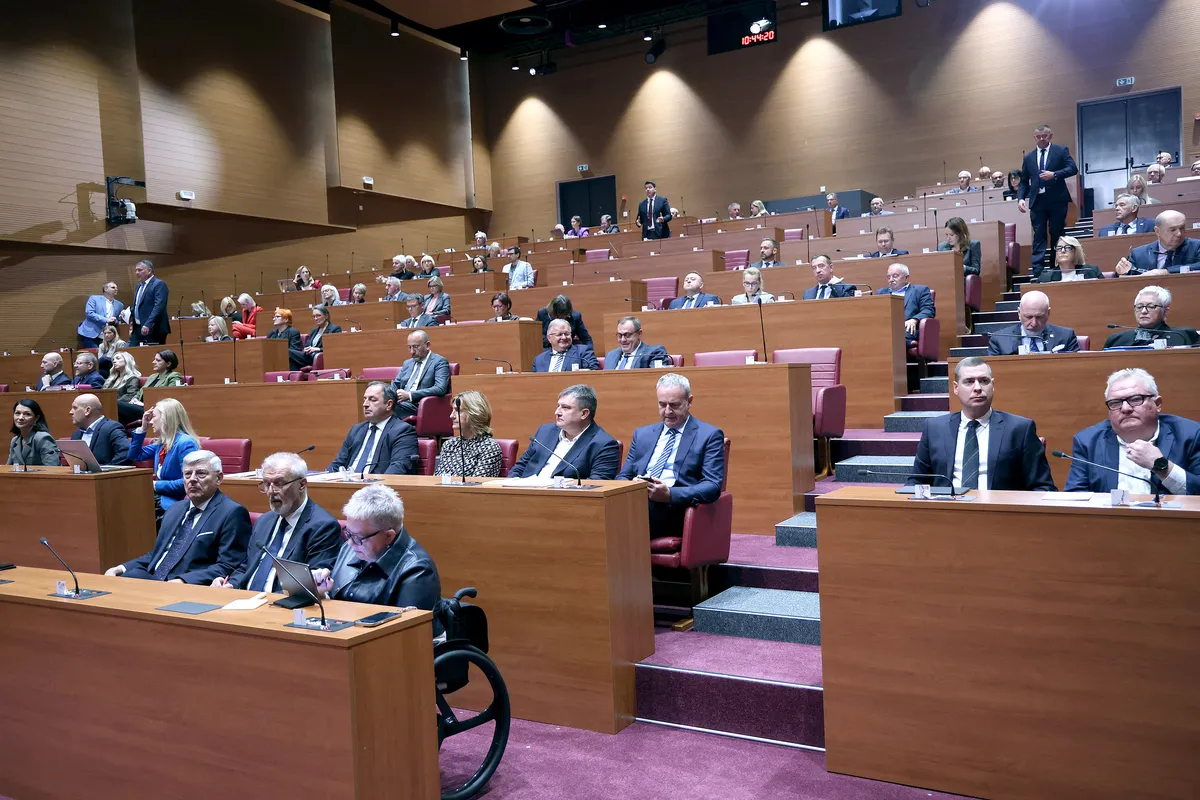 Oporba: Dobili smo samo premijerove uvrede, ponižavanje, bahatost i odbijanje bilo kakve odgovornosti