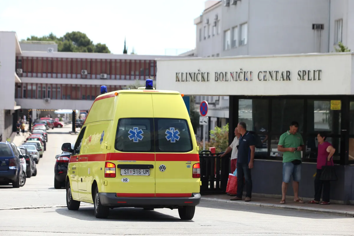 Tučnjava navijača u Splitu? Veći broj Nizozemaca završio na hitnoj, oglasila se i policija