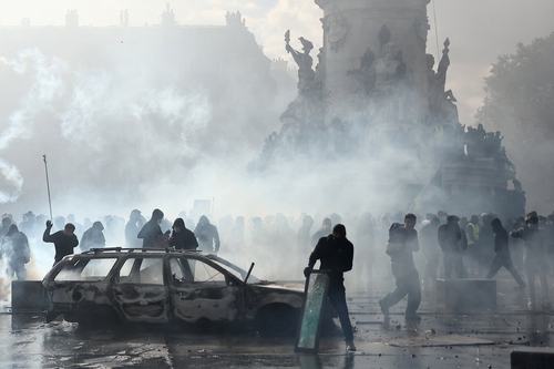 2026-10-17T133923Z_1363819854_RC215OA09RIF_RTRMADP_3_FRANCE-PROTEST.JPG