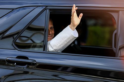 2026-10-17T135148Z_627839843_RC215OA004KD_RTRMADP_3_POPE-HEALTH.JPG