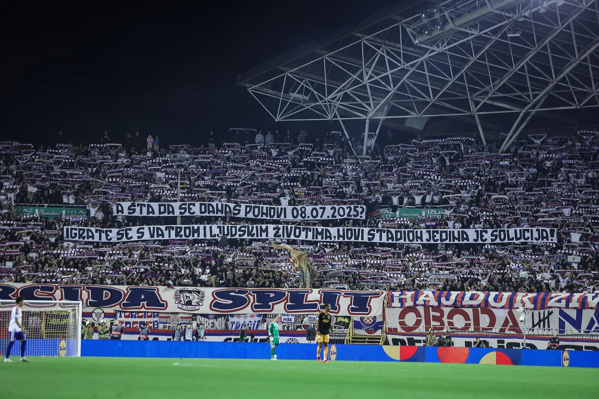 Torcida prekinula šutnju i poslala oštru poruku: "Navijačko prepucavanje pretvorili ste u nacionalni skandal"
