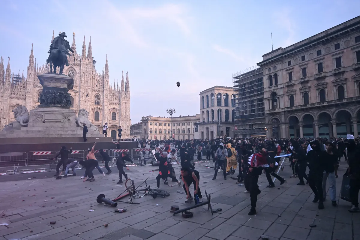 VIDEO / Meloni šalje 500 vojnika u Milano nakon kaosa na ulicama, luksuzne trgovine zatvaraju vrata