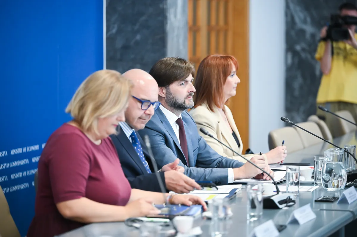 Ćorić odbio zahtjeve sindikata za veće plaće: "Ti iznosi nisu prihvatljivi"