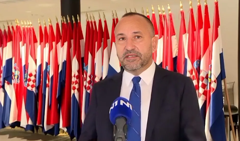 "Baš me zanima tko će ljevici biti mandatar kad se budu dogovarali. Jakšić, Hajdaš Dončić, Miljanić ili Tomašević?