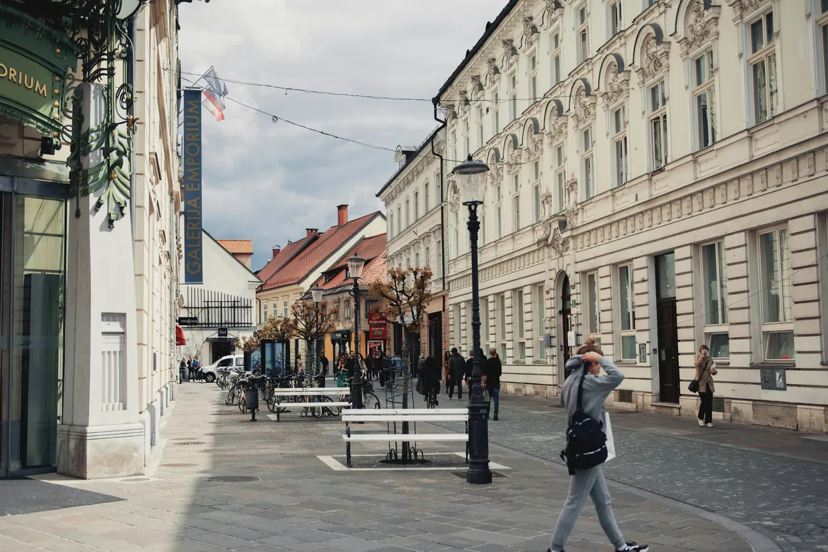 Slovenija propisala obveznu božićnicu za sve zaposlene. Ovo je minimalni iznos