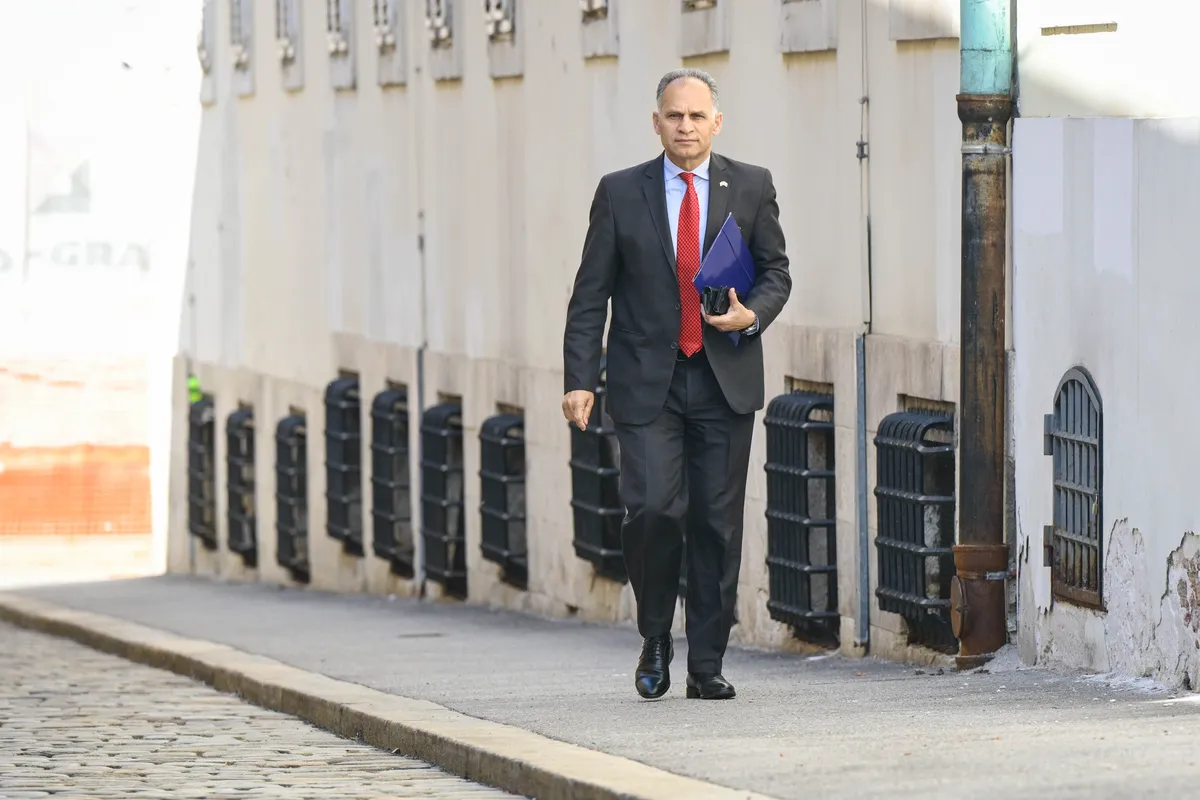 Criză în Parlamentul Croației: deputatul minorităților părăsește grupul