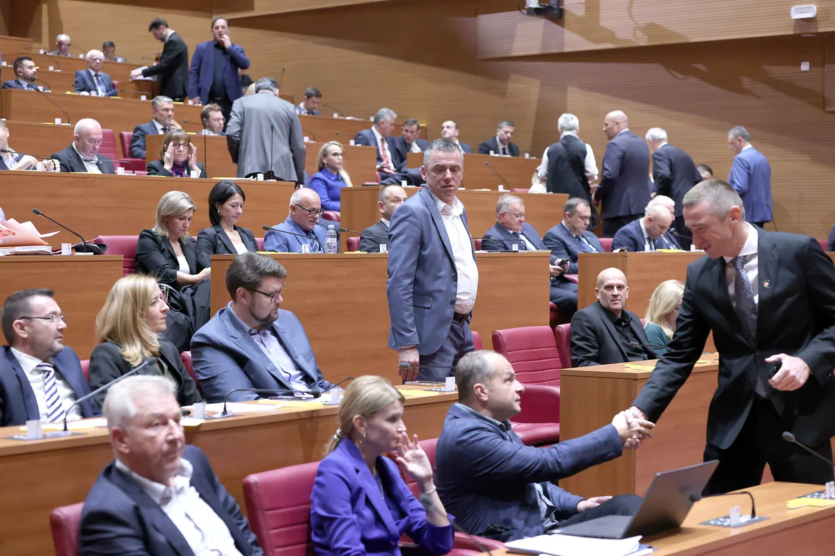 Što sve čeka na dnevnom redu Sabora dulje od tri godine?