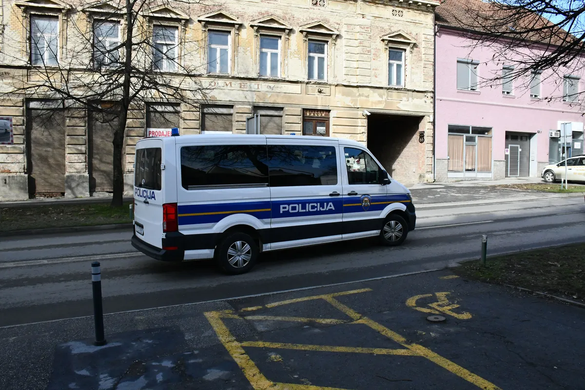 Uhićeni gradonačelnik Nove Gradiške doveden u osječki Uskok na ispitivanje