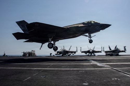 A U.S. Marines F-35C Lightning II prepares to make an arrested landing on the flight deck of the U.S. Navy Nimitz-class aircraft carrier USS Abraham Lincoln, in support of the Operation Epic Fury attack on Iran from an undisclosed location March 7, 2026.