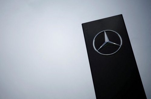 FILE PHOTO: Logo of Mercedes-Benz in Reze
