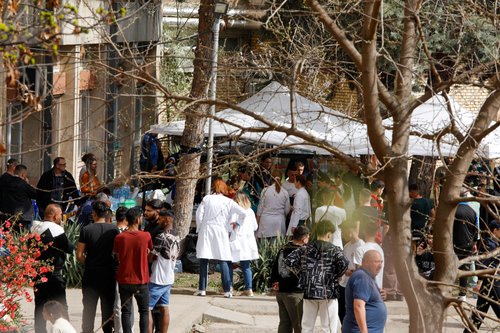 fire in a night club resulting in casualties, in Kocani